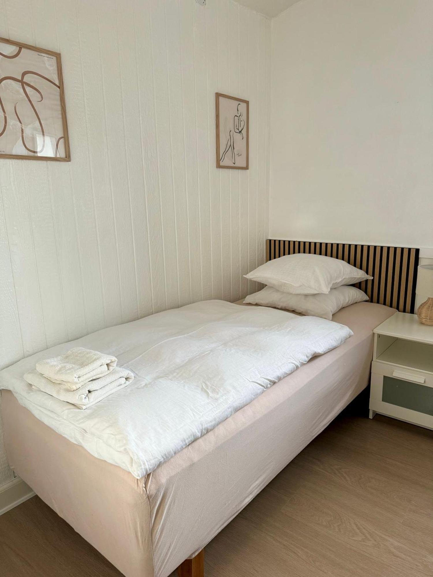 Bb Esbjerg Bed & Breakfast Room photo